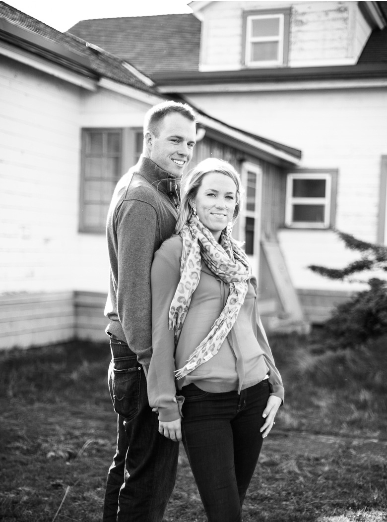 Clinton James Photography Engagement Session at Seattle Discovery Park with lighthouse beach historic buildings (13)