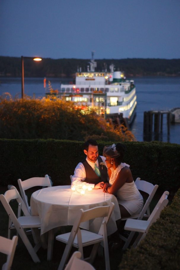 orcas-island-wedding-photographer-ferry-at-orcas-hotel