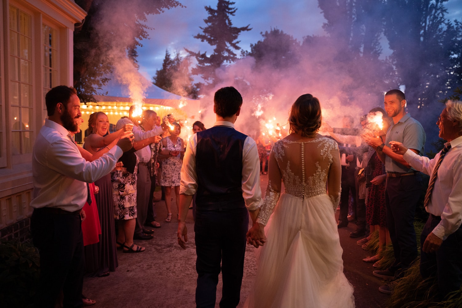 bellingham wedding venue with Eb and Greg at Lairmont manor for an elegant wedding in pnw and Seattle sparkler grand exit